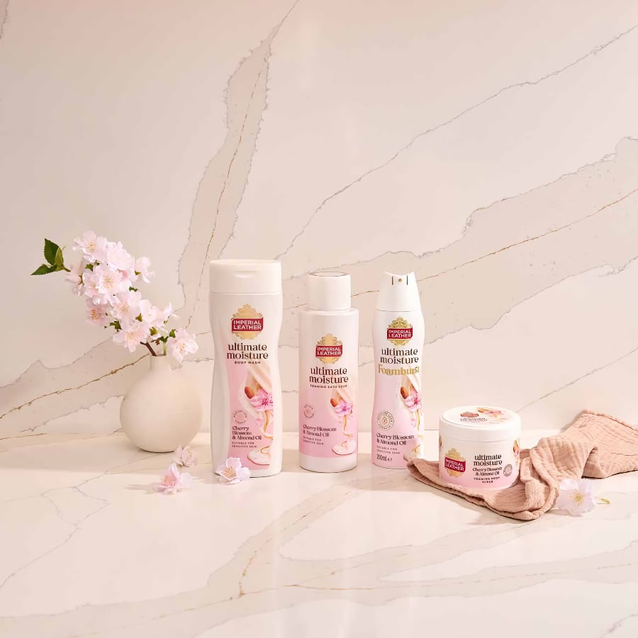 Imperial Leather Ultimate Moisture Cherry Blossom & Almond Oil Foaming Body Scrub